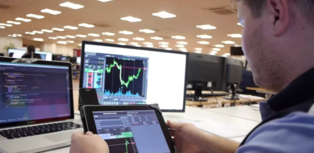 柯尔凯思：如何选择顶级外汇经纪商来赚钱？(图1)